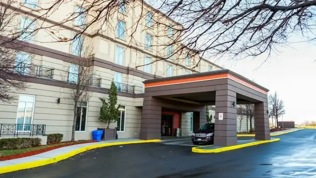 Toronto Airport Hotels With Shuttle